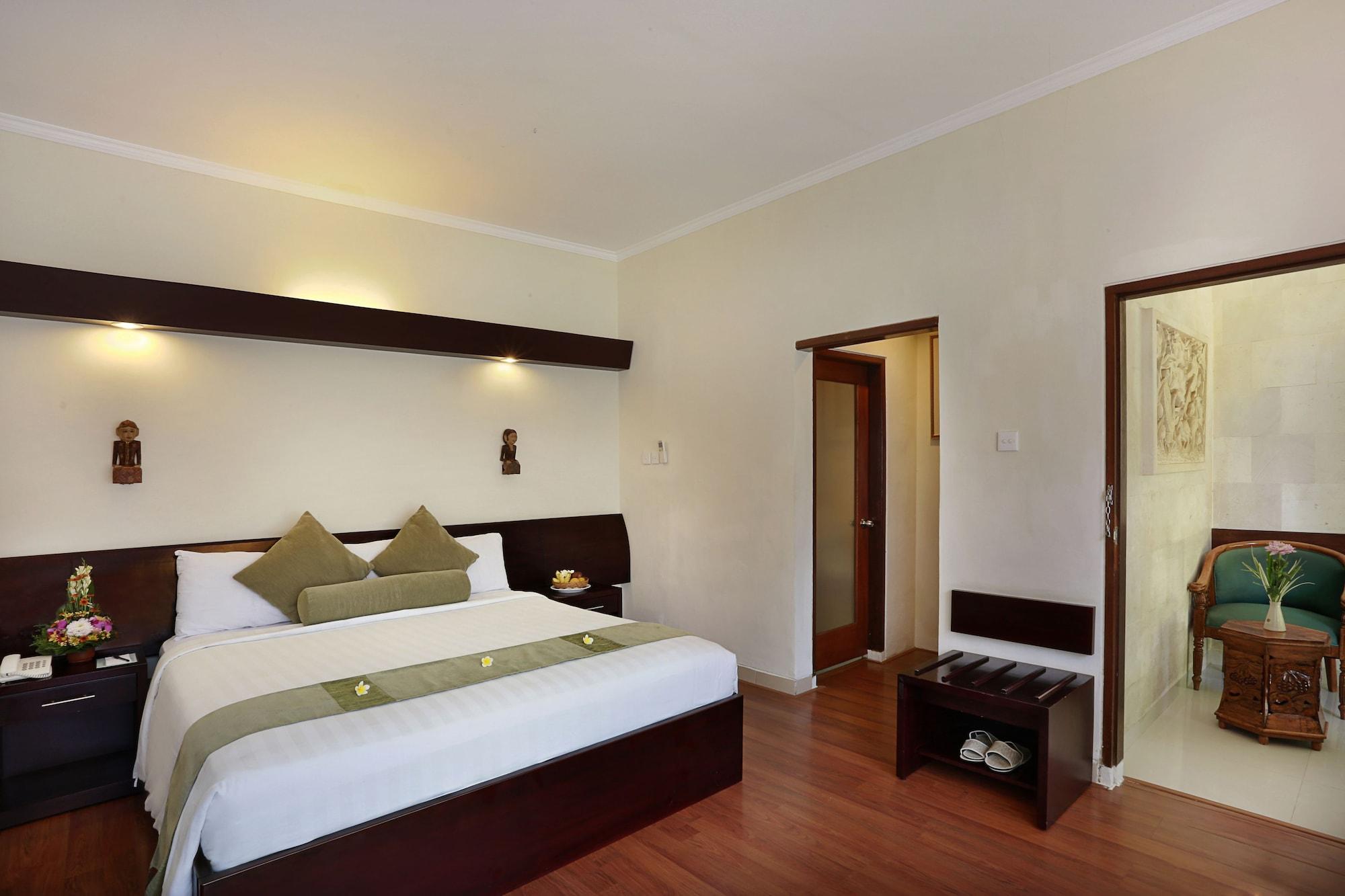 Respati Beach Hotel ซานูร์ ภายนอก รูปภาพ