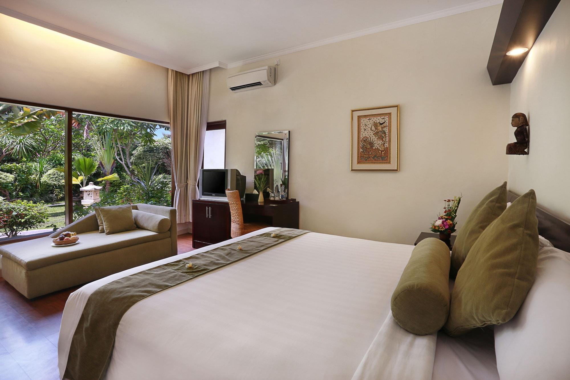 Respati Beach Hotel ซานูร์ ภายนอก รูปภาพ