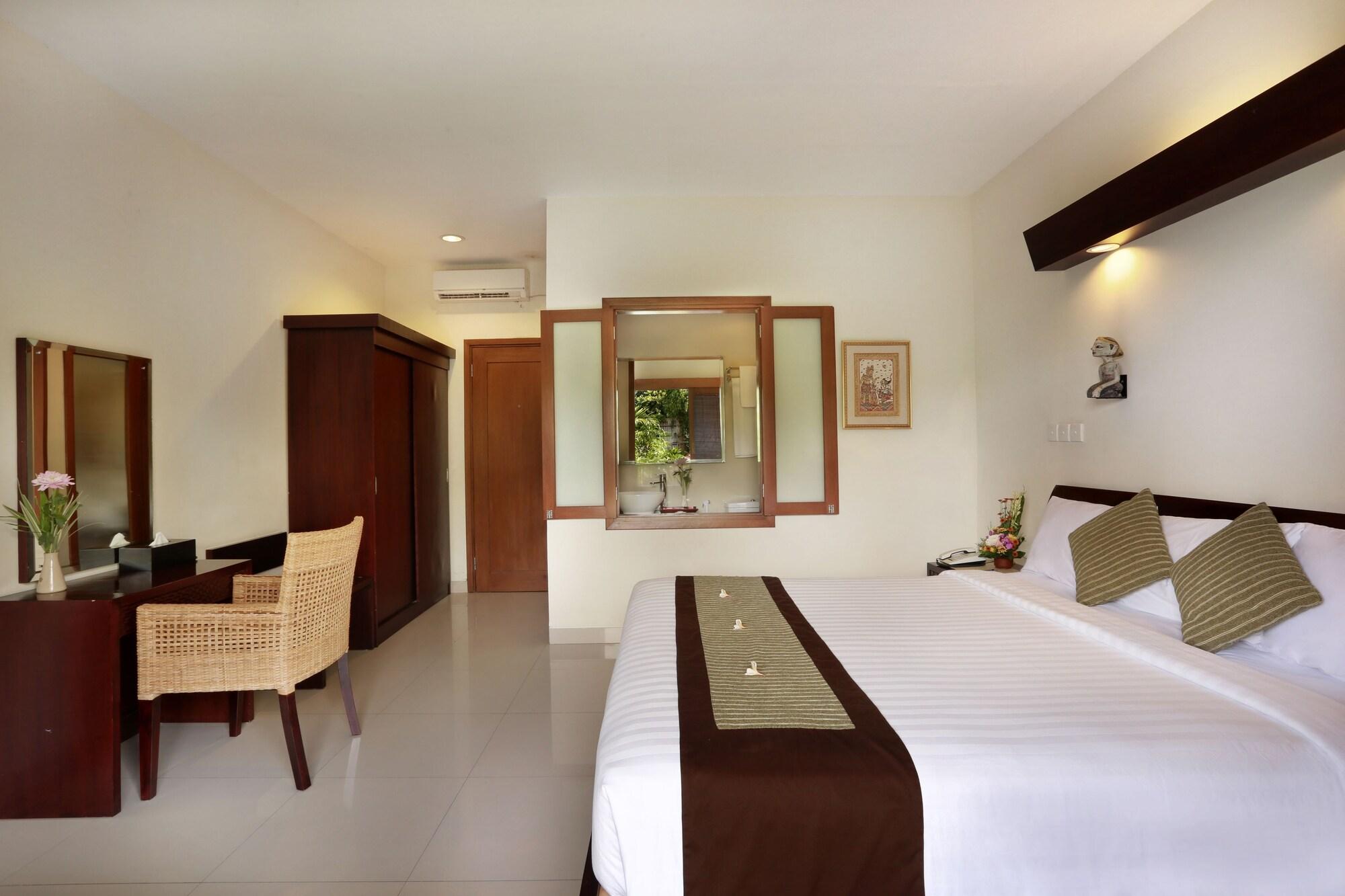 Respati Beach Hotel ซานูร์ ภายนอก รูปภาพ