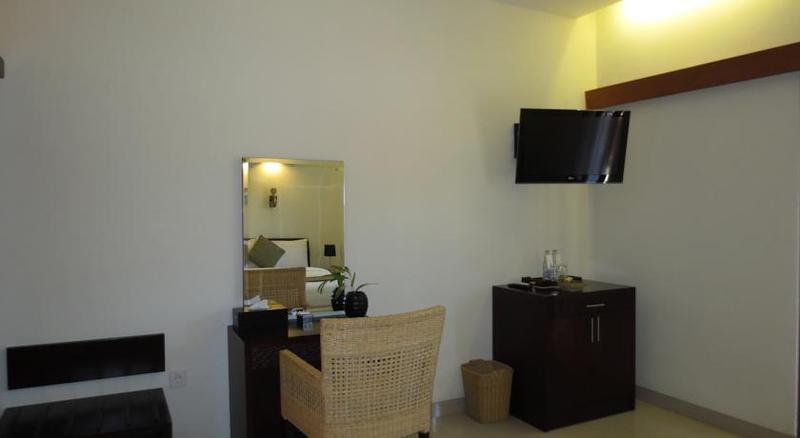 Respati Beach Hotel ซานูร์ ภายนอก รูปภาพ