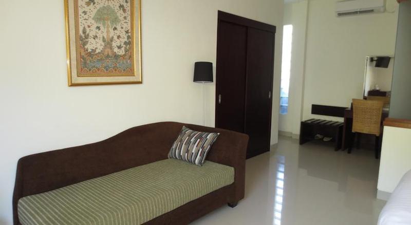Respati Beach Hotel ซานูร์ ภายนอก รูปภาพ