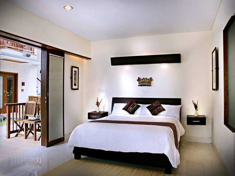 Respati Beach Hotel ซานูร์ ภายนอก รูปภาพ