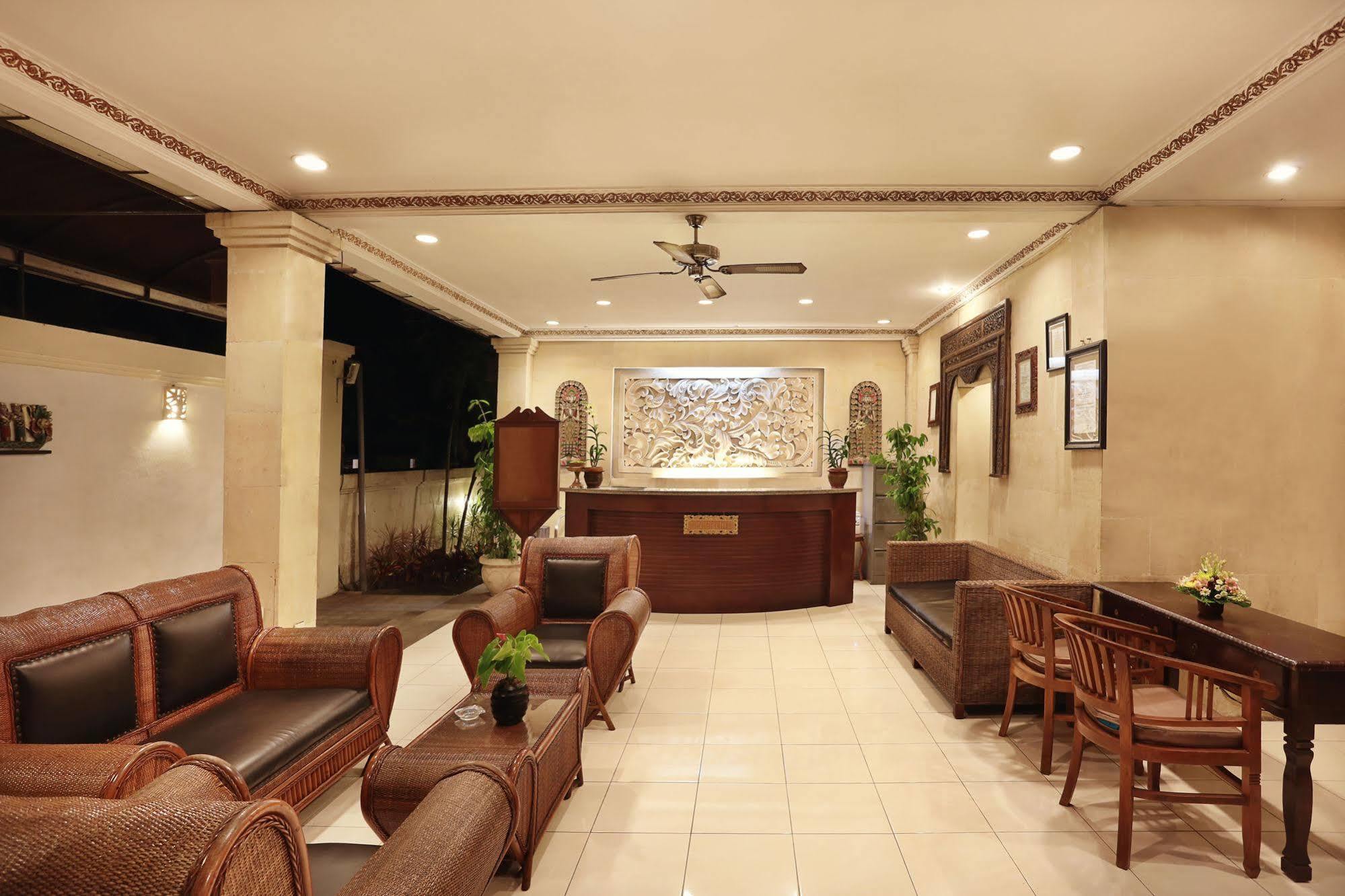 Respati Beach Hotel ซานูร์ ภายนอก รูปภาพ