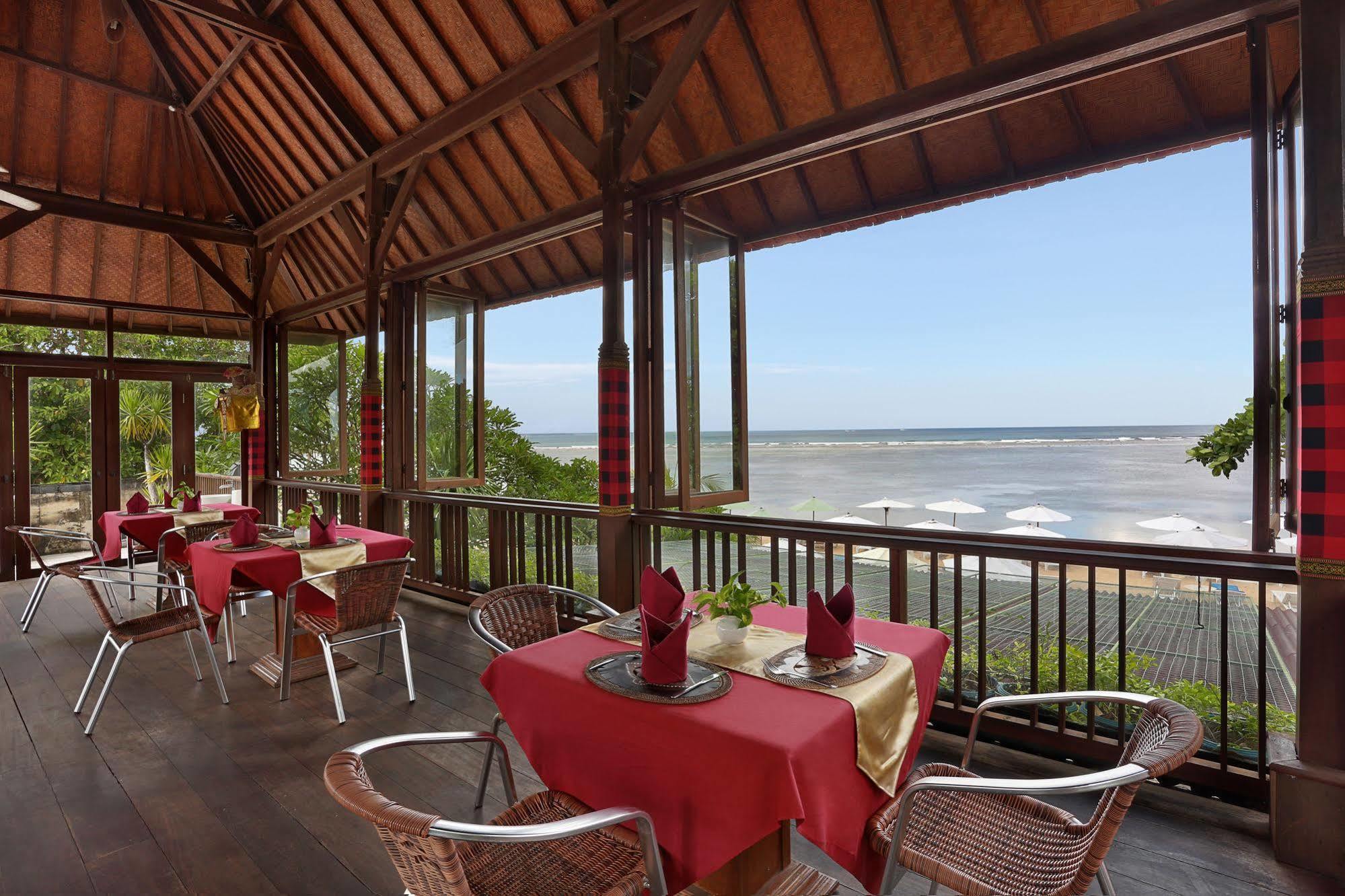 Respati Beach Hotel ซานูร์ ภายนอก รูปภาพ