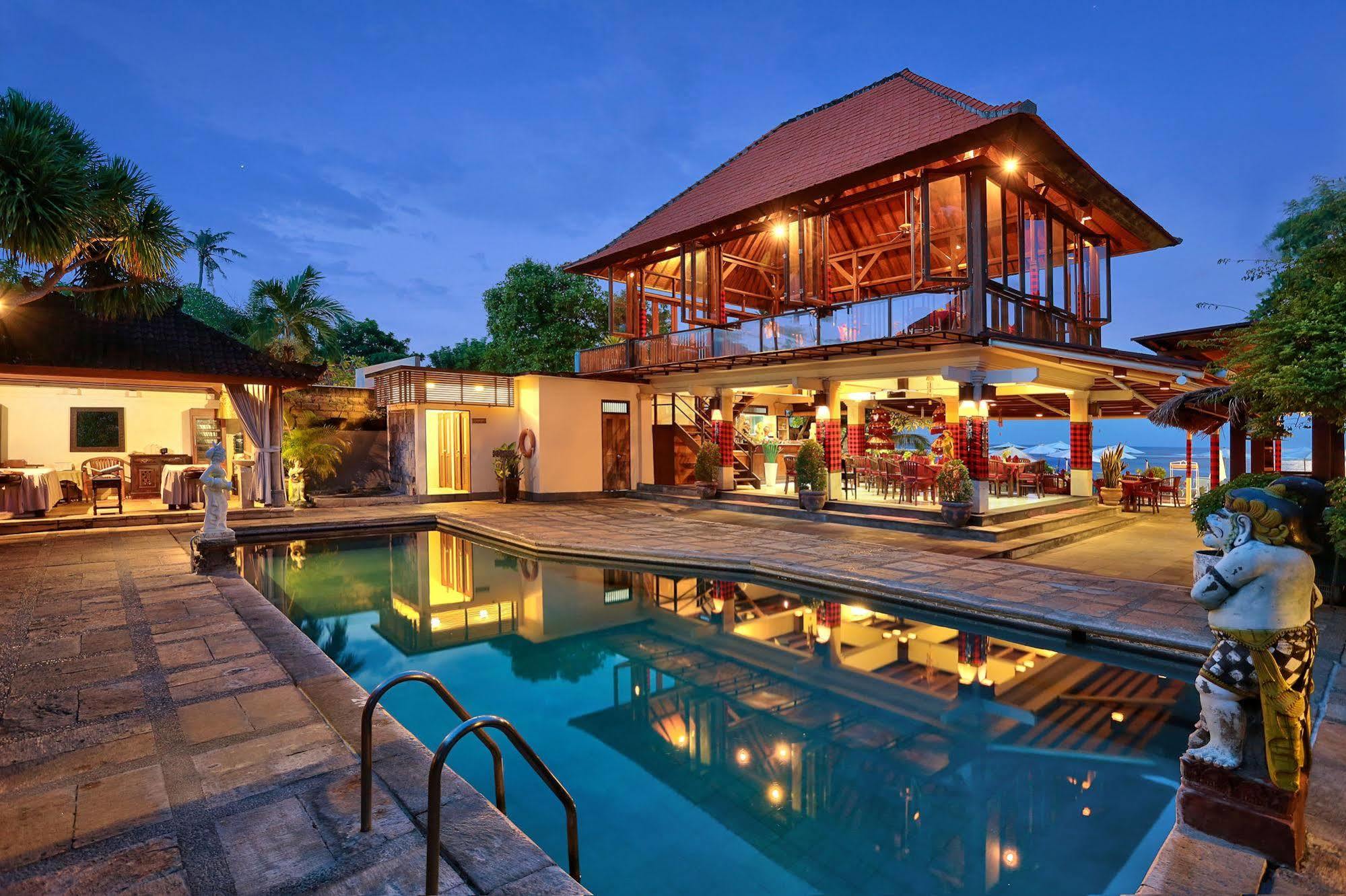Respati Beach Hotel ซานูร์ ภายนอก รูปภาพ